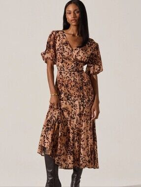 tropics plunge neck pleated open back maxi dress Tropics Plunge Neck Pleated Open Back Maxi Dress